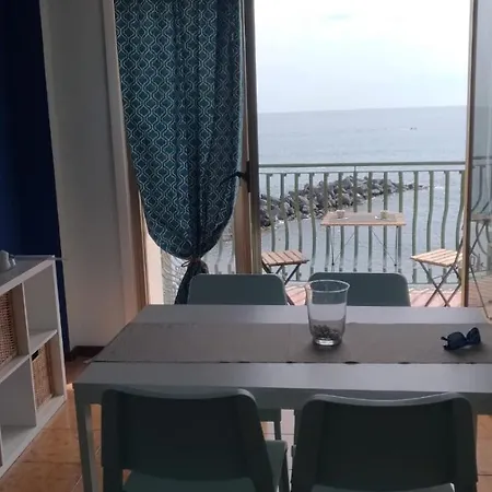 Beachfront Giardini Naxos Exterior photo
